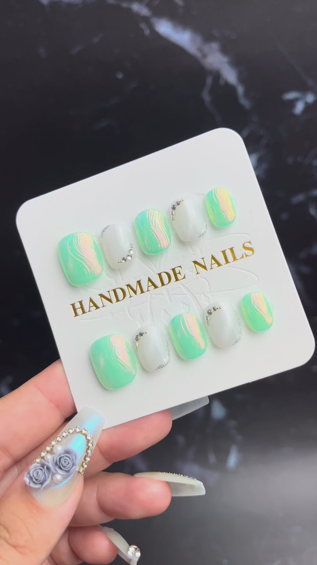 グリーンマーブル × ホワイトマグネットネイルチップ – NANA NAIL