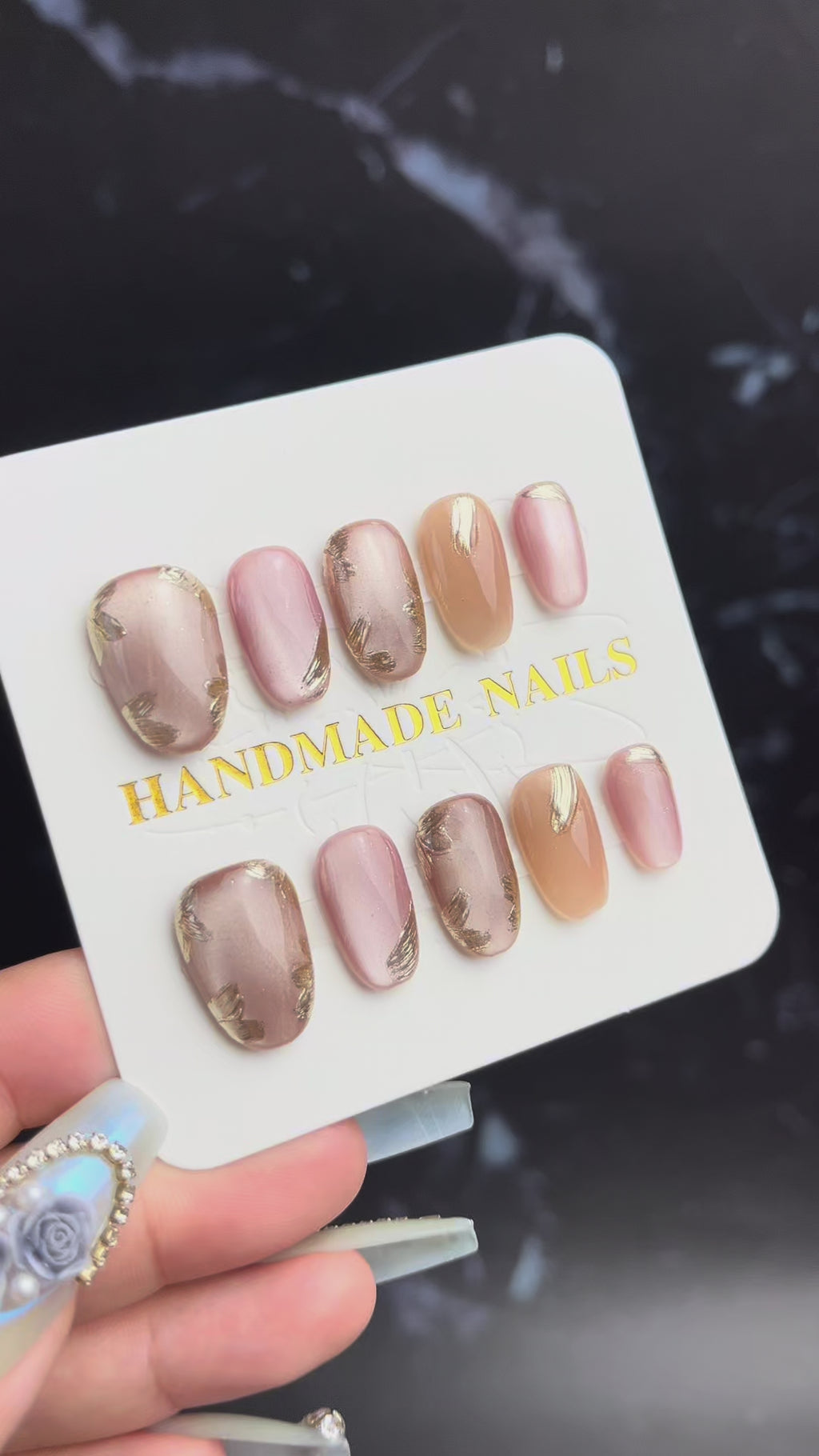 マグネットピンクブラウン＆ゴールドリーフネイルチップ